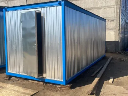 Блок-контейнер 6 на 2,4 в базовой комплектации с утеплением